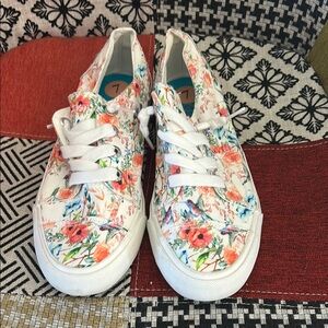 Blowfish Malibu Women’s Maura Floral Sneaker - Size 7